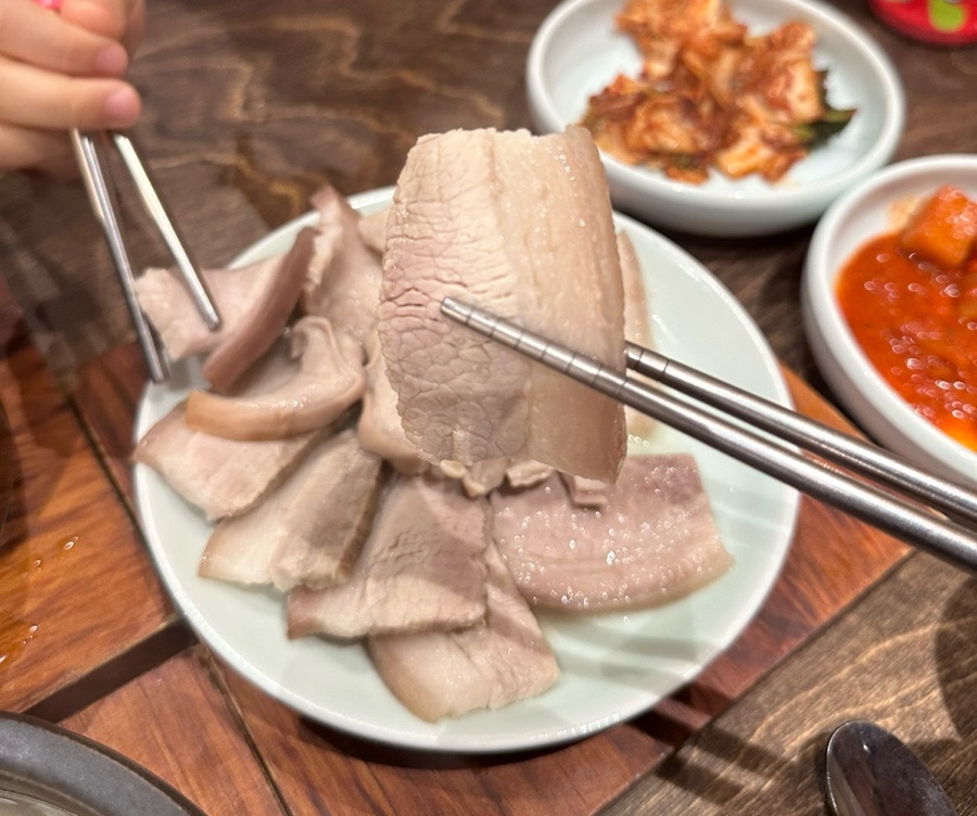극동돼지국밥 광안점 이미지