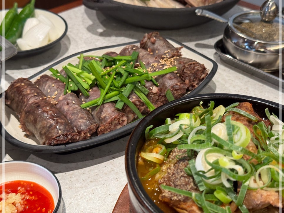 푸짐한순대국 이미지