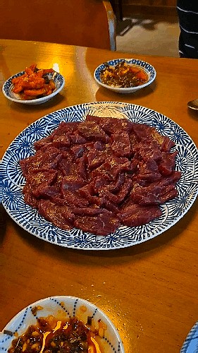백석뭉티기 이미지