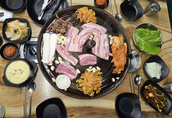 수락골솥뚜껑삼겹살 이미지