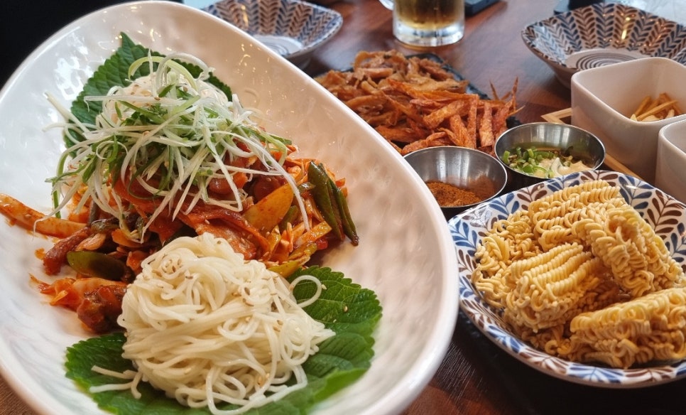 치킨왕 김닭구 이미지