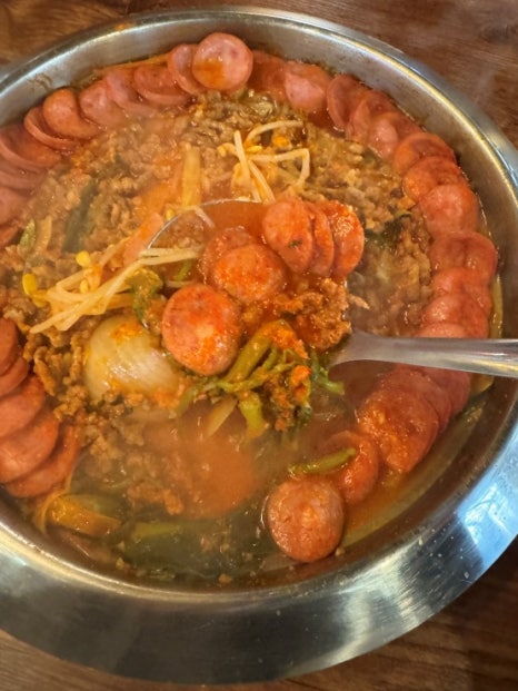 돌부대찌개 이미지