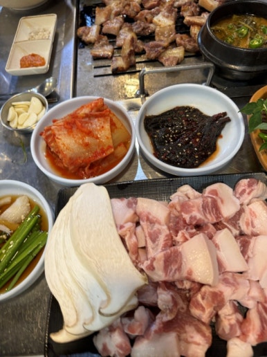 한돈주먹고기 이미지