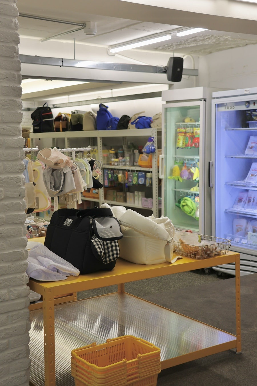 강남 애견동반 카페 바잇미 신사점 쇼핑 & 티타임 — 사진 8
