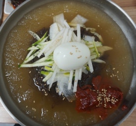 앗차냉면 이미지