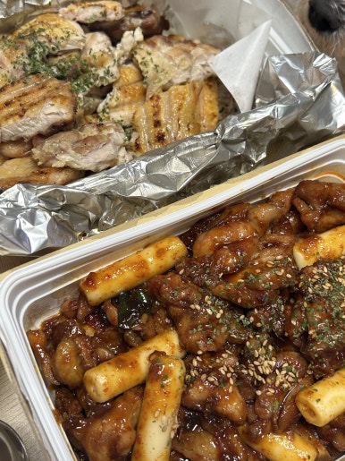 동근이숯불두마리치킨수원 이미지