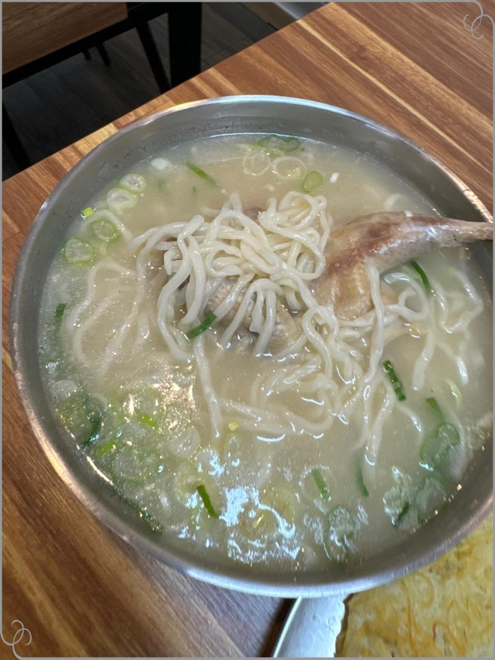 명동닭한마리 이미지