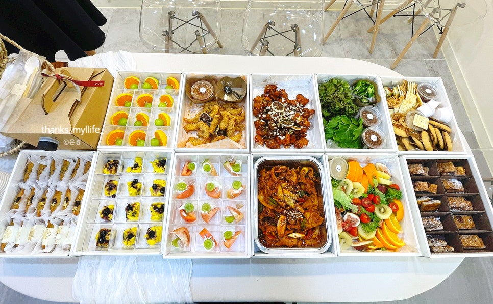 다채로움 케이터링 이미지