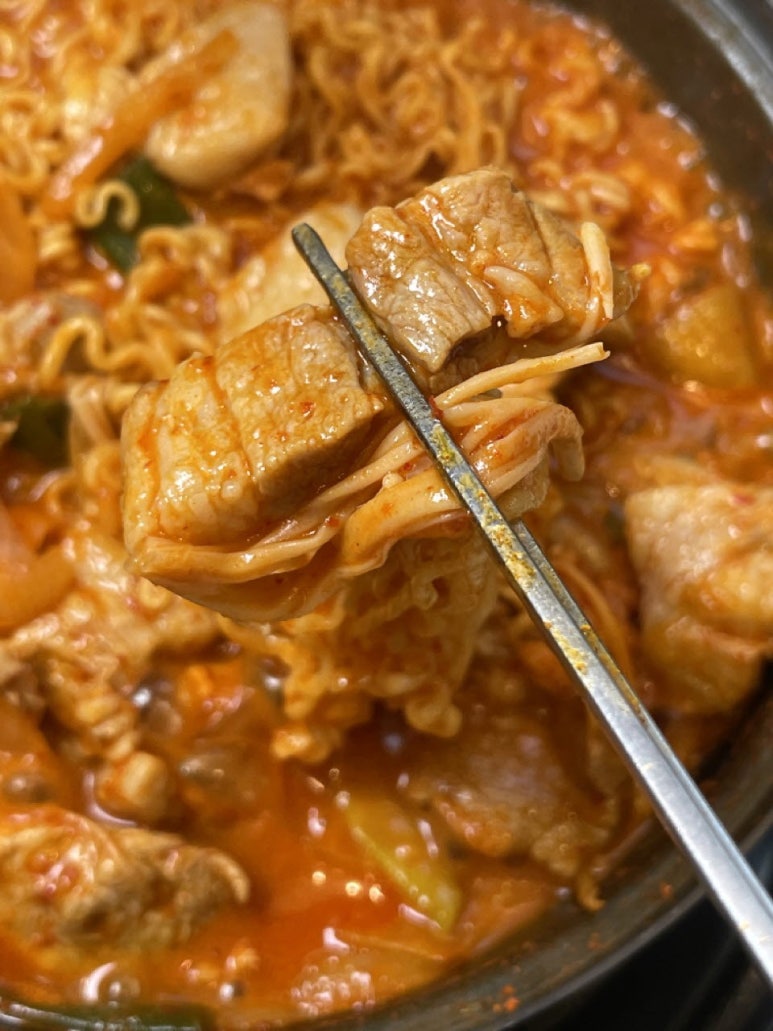 짜글이 식당 이미지