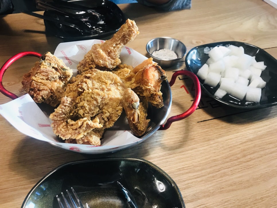 전설의치킨 이미지