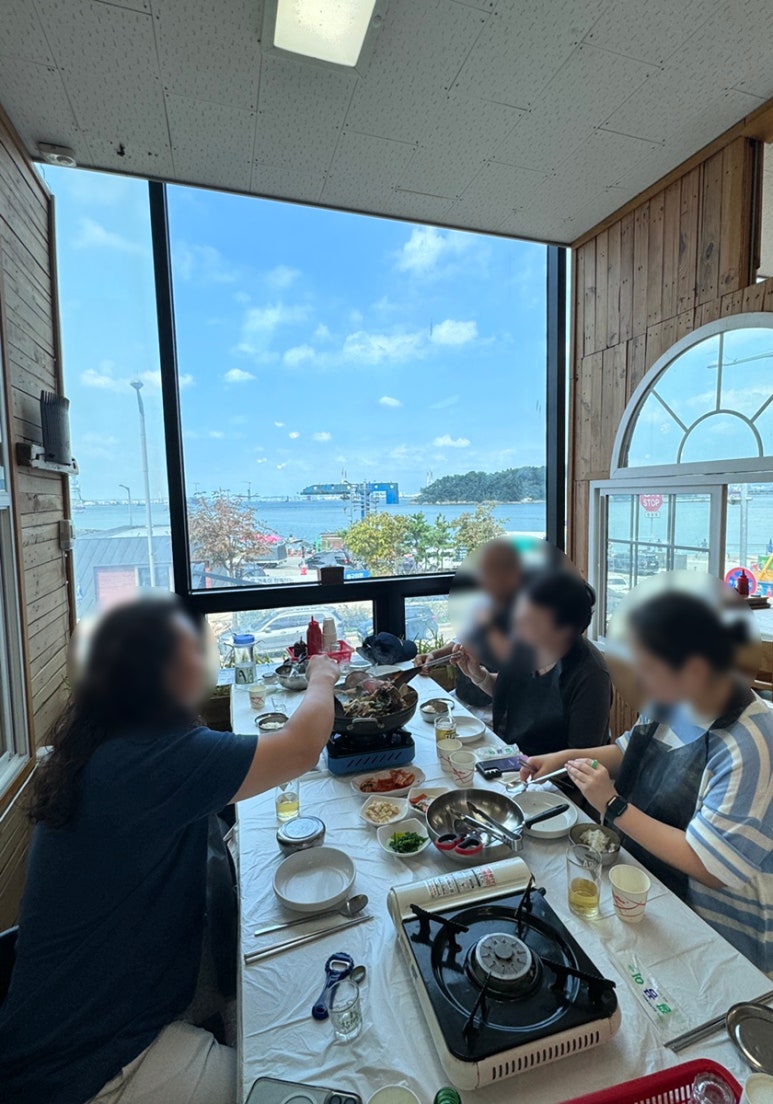 바닷가그집 이미지
