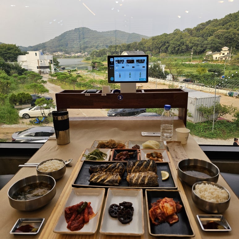 화덕에누운고등어 이미지