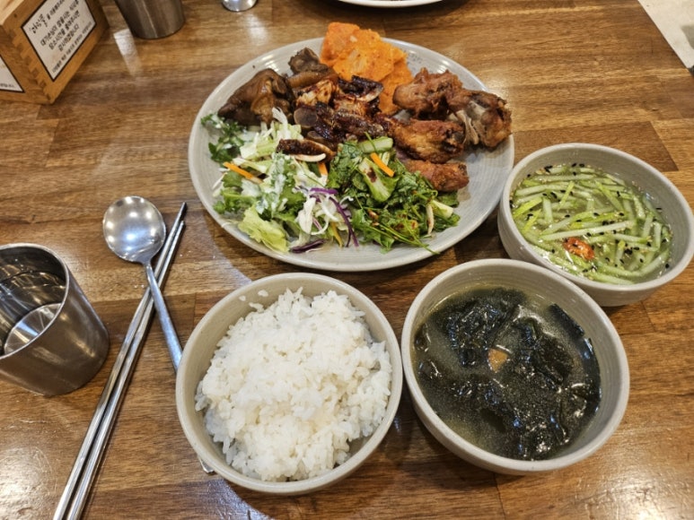 다담뜰한식뷔폐 이미지