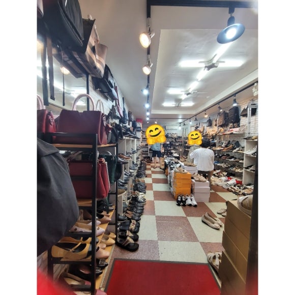 신발상설할인매장 이미지