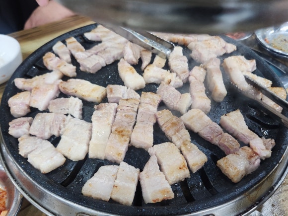 하늘무한삼겹 이미지
