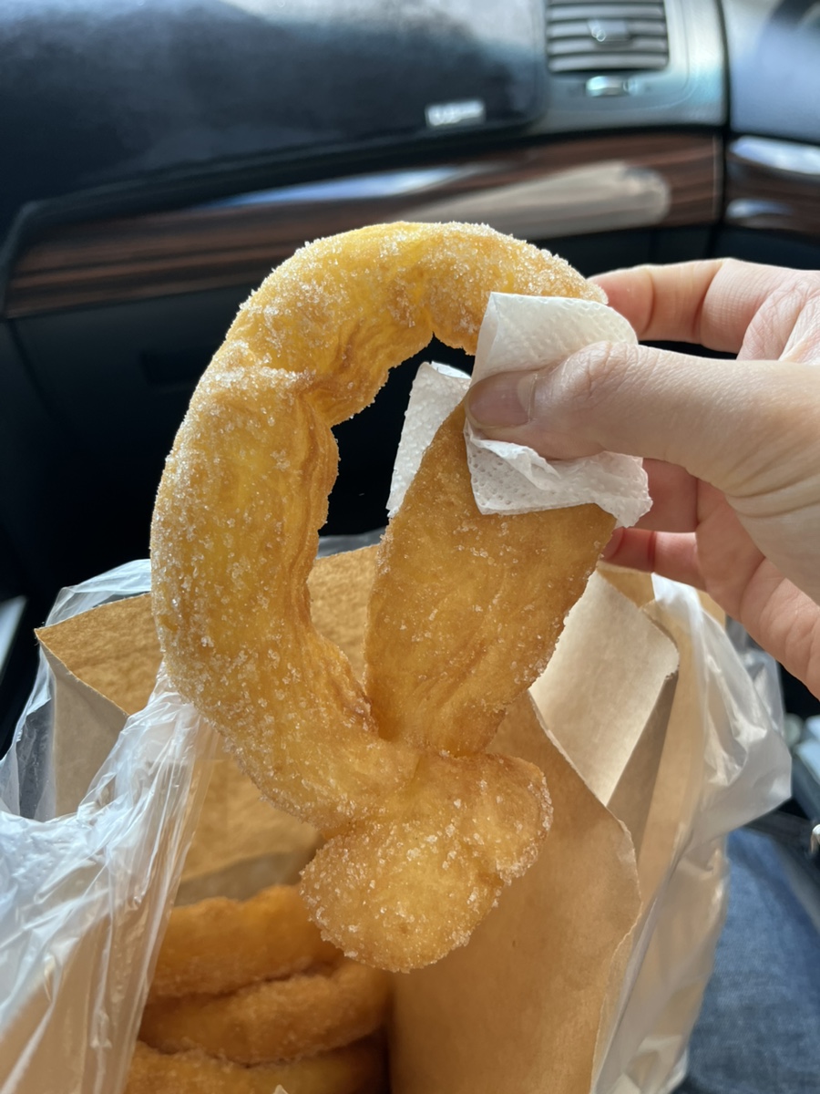 노랑고래 꽈배기 이미지