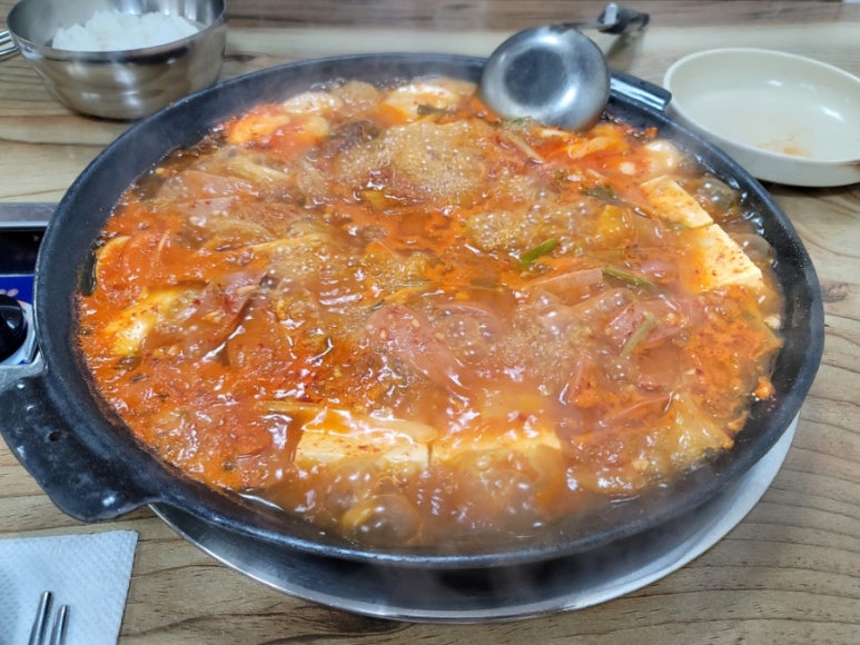충성부대찌개 이미지