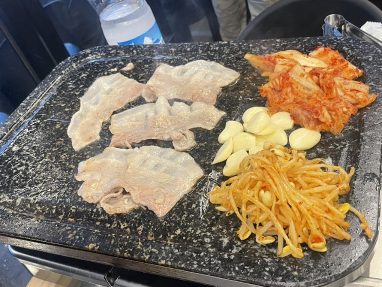 돈돌집 이미지