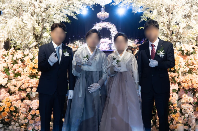 라미라우리옷 이미지