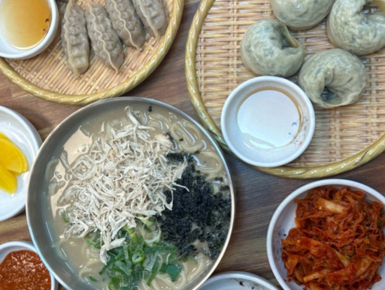 정성칼국수 이미지