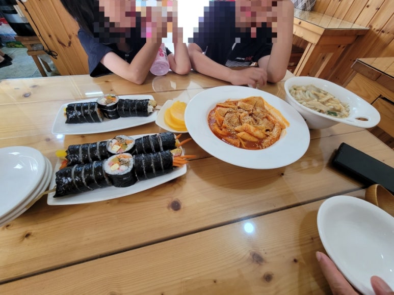 영화마을김밥 이미지