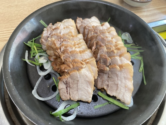 김옥자흑두부보쌈 이미지