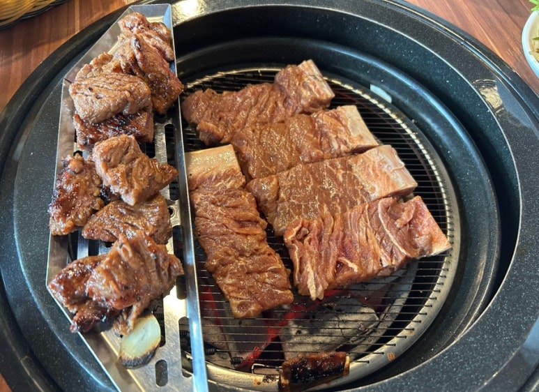 백두산숯불왕갈비 이미지