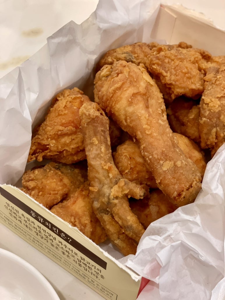 동큐치킨 이미지