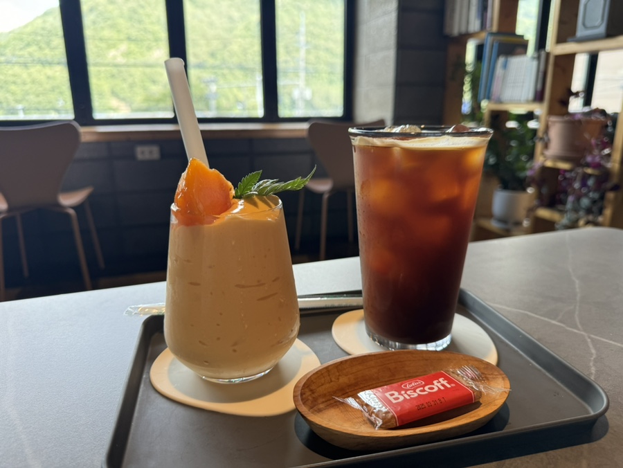 카페아우룸 이미지