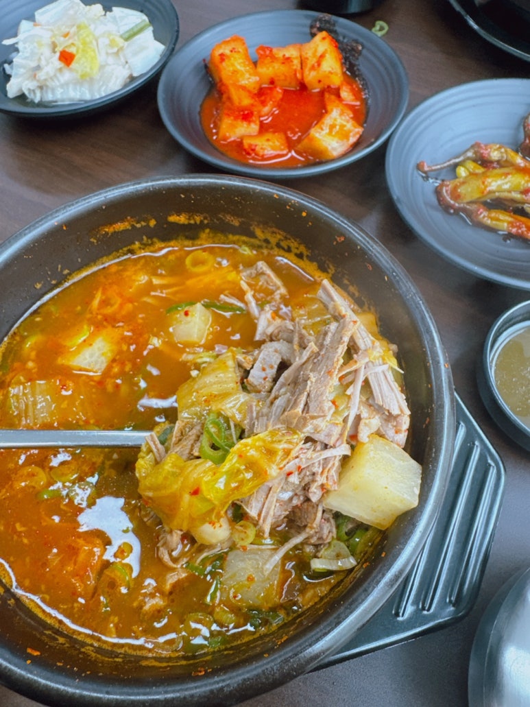 이백한우국밥 이미지