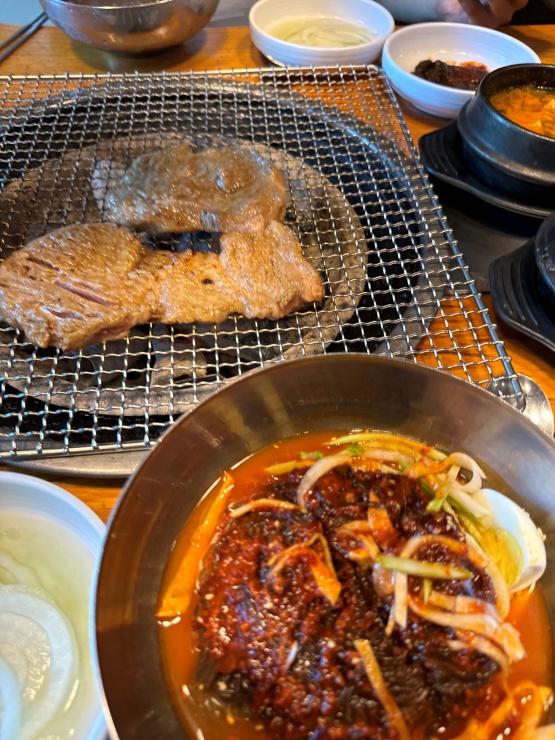 굴다리숯불돼지갈비 이미지