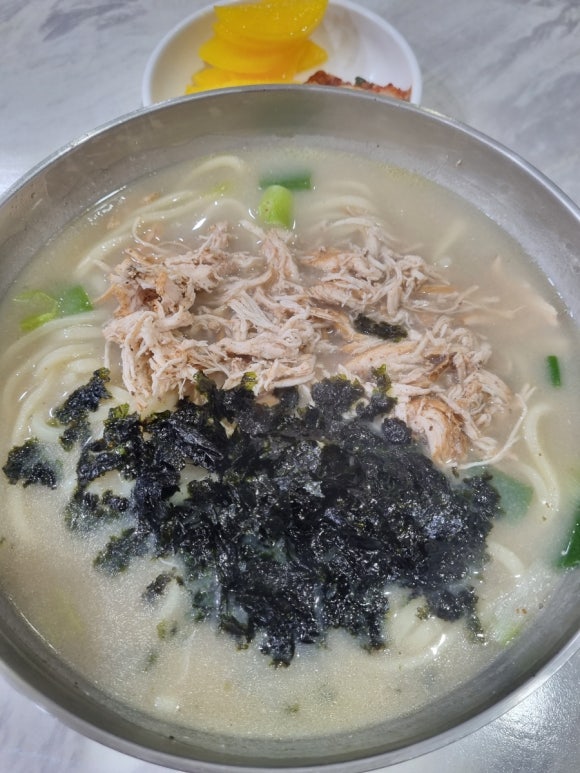 영진닭칼국수 이미지