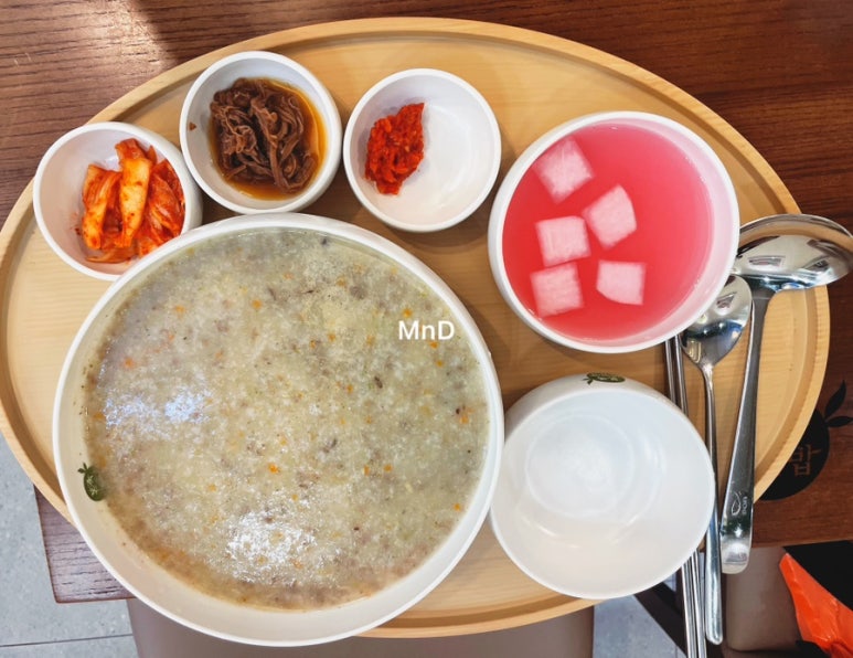 본죽 엔 비빔밥 이미지