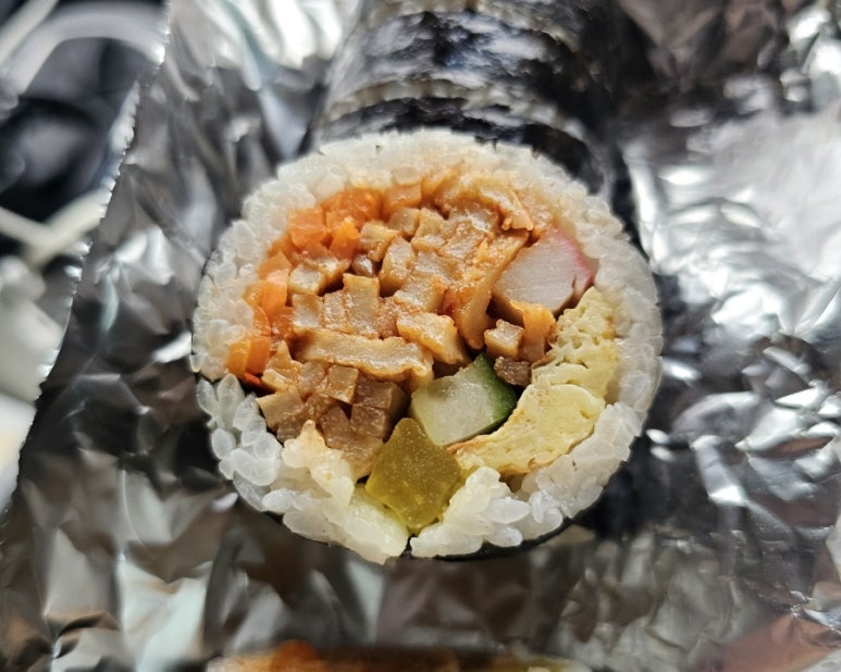 홍아김밥 이미지