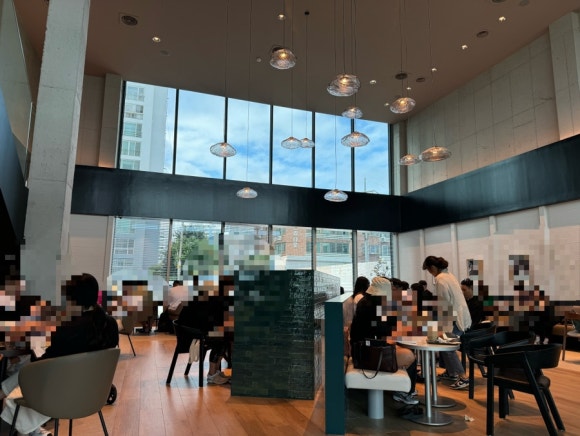 폴바셋 포항영일대DT점 이미지