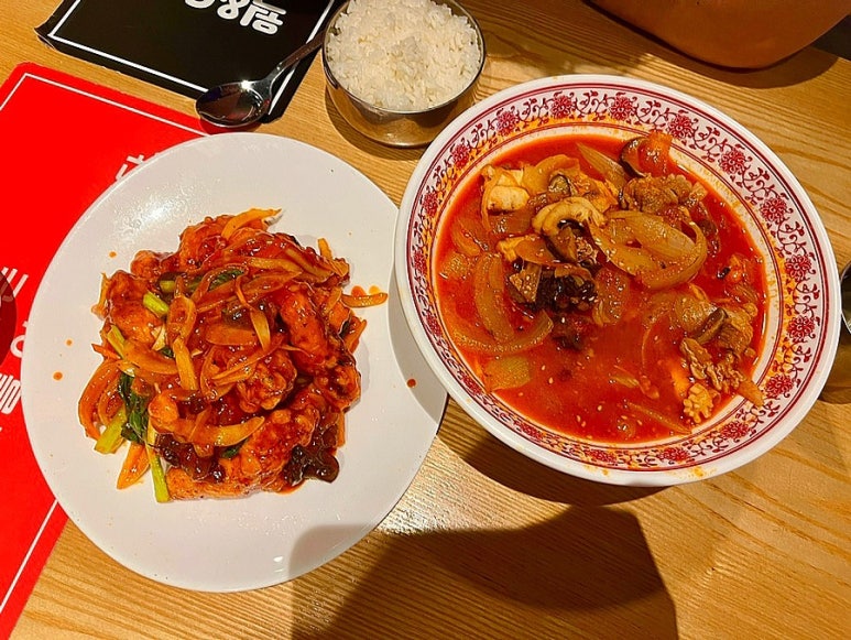 웍앤그릴 이미지