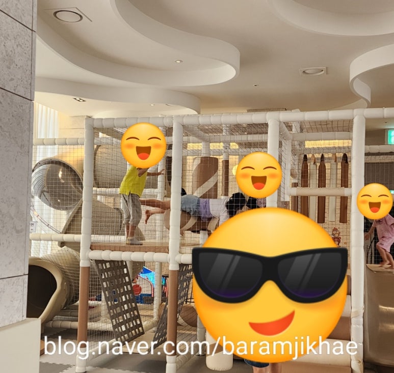 스카이키즈풀라운지 이미지