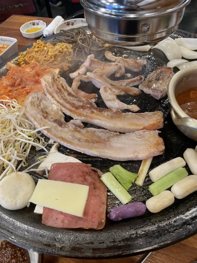 60판왕뚜껑삼겹살(곡선점) 이미지