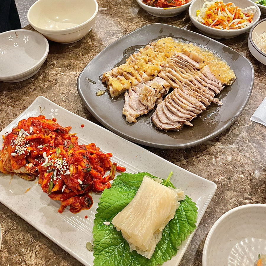 대덕골보쌈칼국수 이미지
