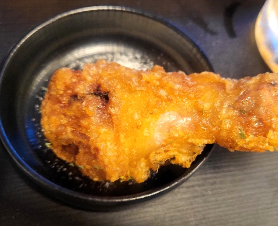 찐불이찐숯불두마리치킨 이미지