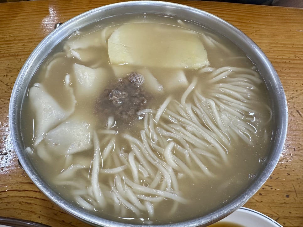 동네손수제비국시집 이미지