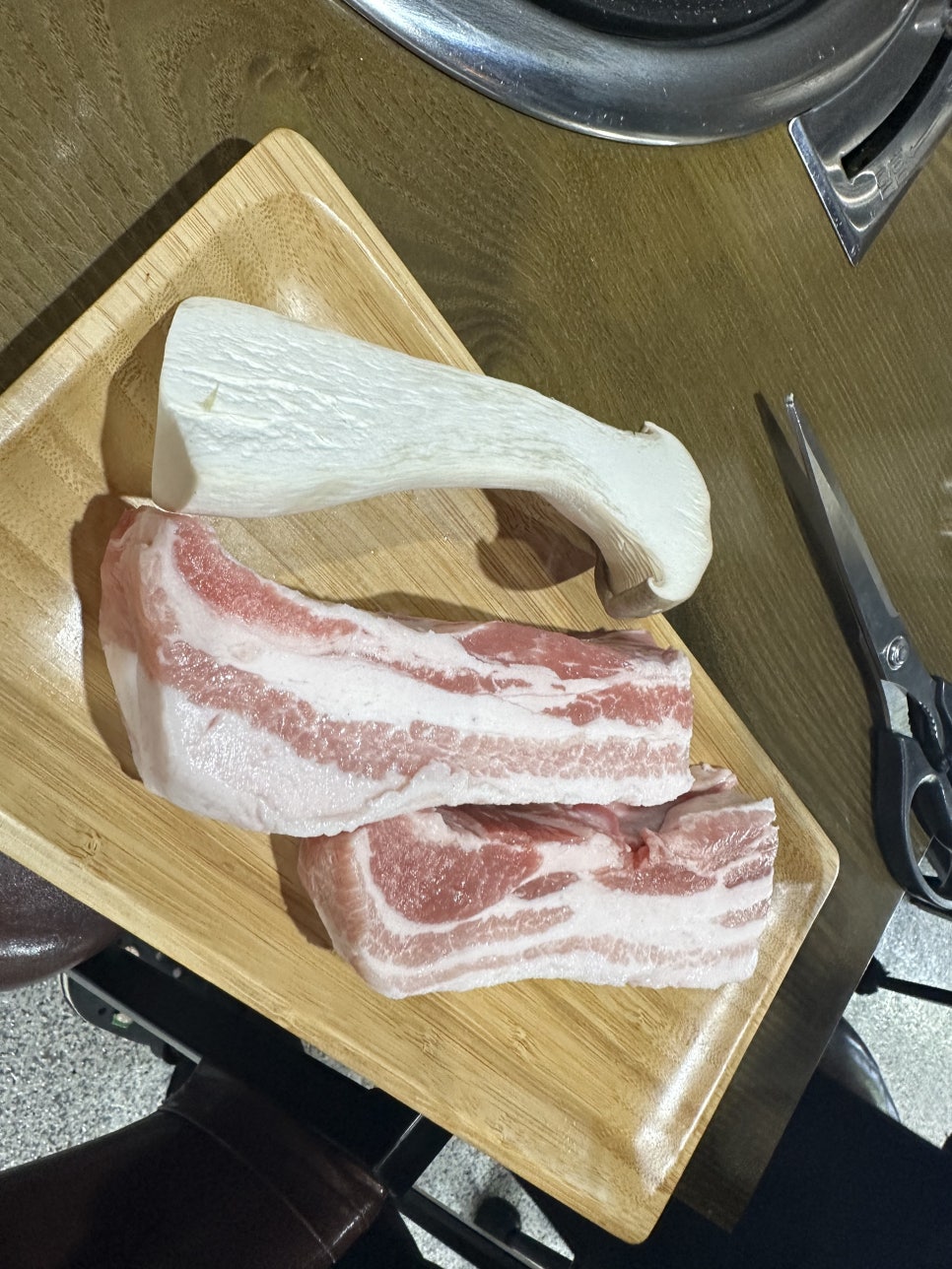 월등한고기쟁이 중산점 이미지