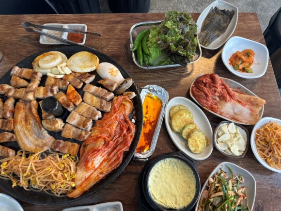 본가삼겹살 이미지