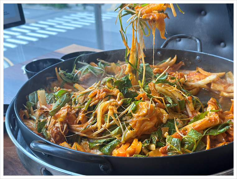 백년닭갈비 이미지