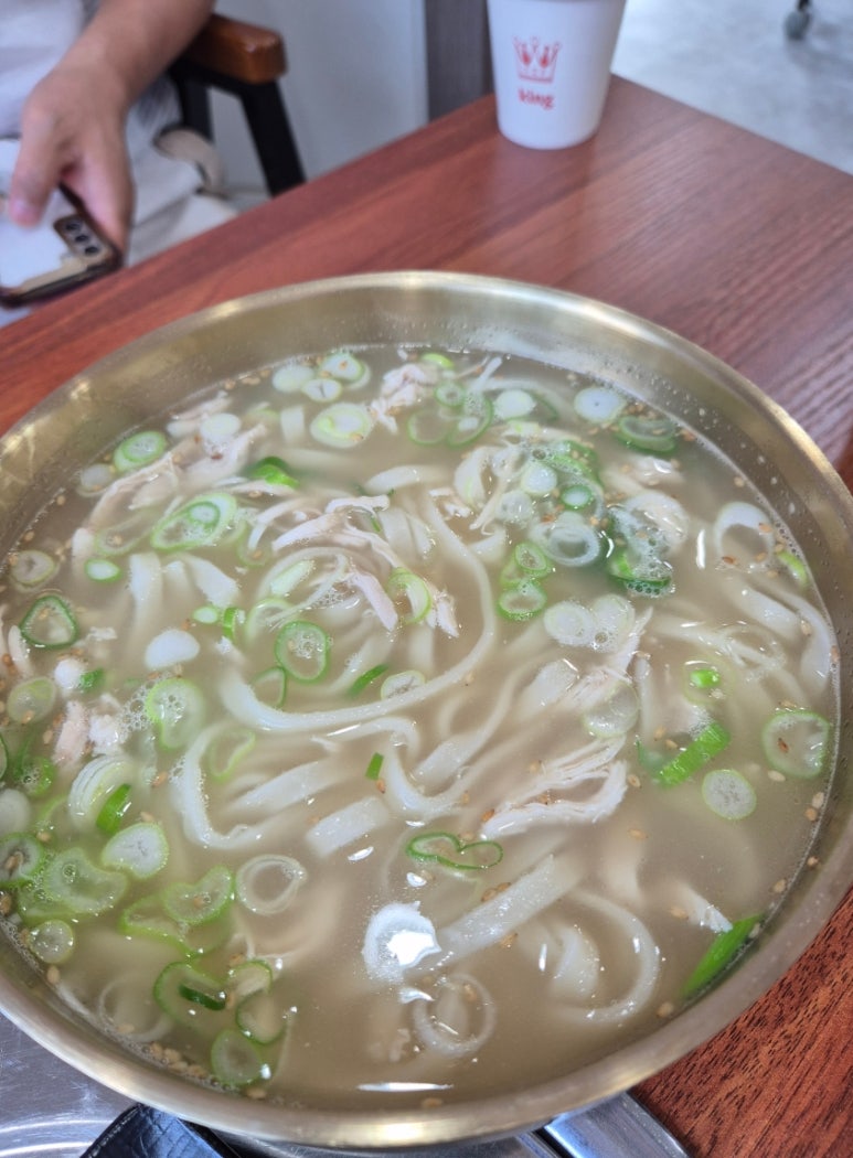 천하닭칼국수 이미지