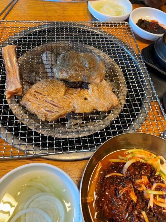 굴다리숯불돼지갈비 이미지