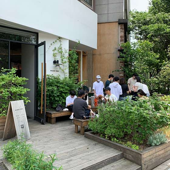 비플레이트 바이 브라운브레드 이미지