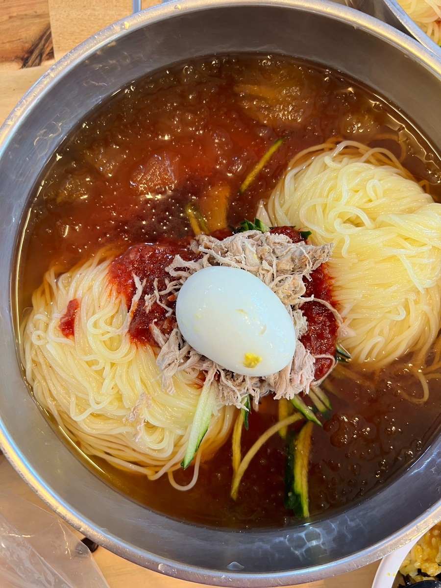 다운밀면 이미지