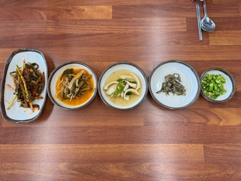 꼼닭칼국수 이미지