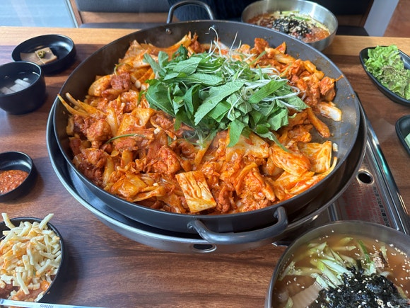 백년토종삼계탕 이미지